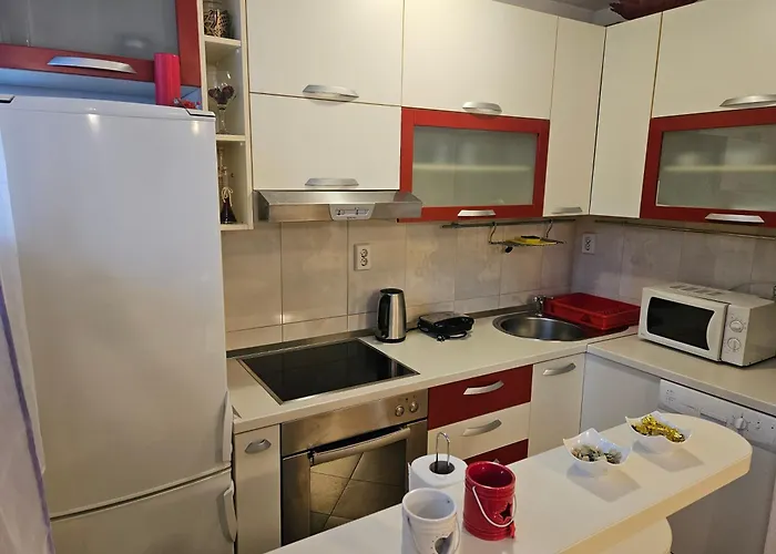 아파트 With Balcony Red Rose 스플리트