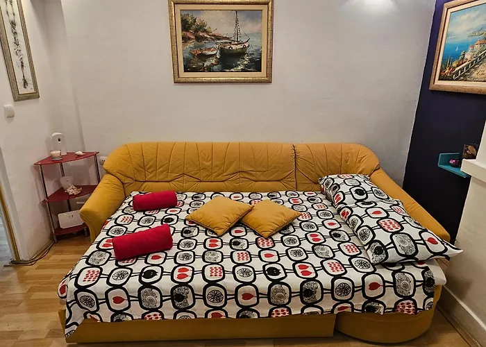 With Balcony Red Rose * 스플리트