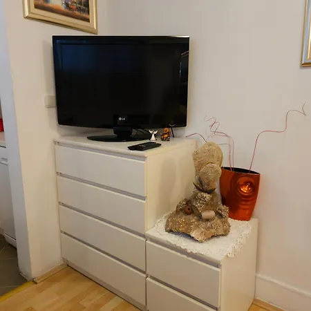 With Balcony Red Rose *